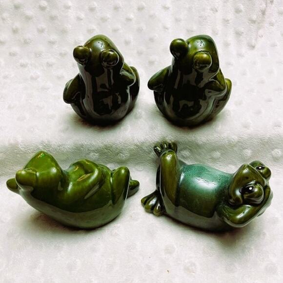 Vintage Two-Toned, Glazed Ceramic Frogs (4), Garden Decor, 3 Relaxing Positions - Picture 2 of 5